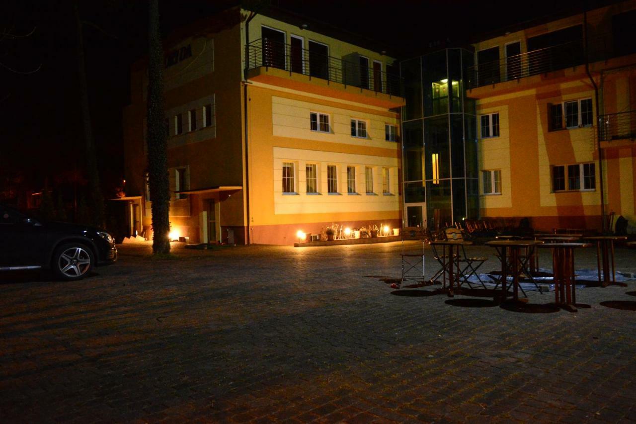 Floryda Jurata Bed and Breakfast Εξωτερικό φωτογραφία